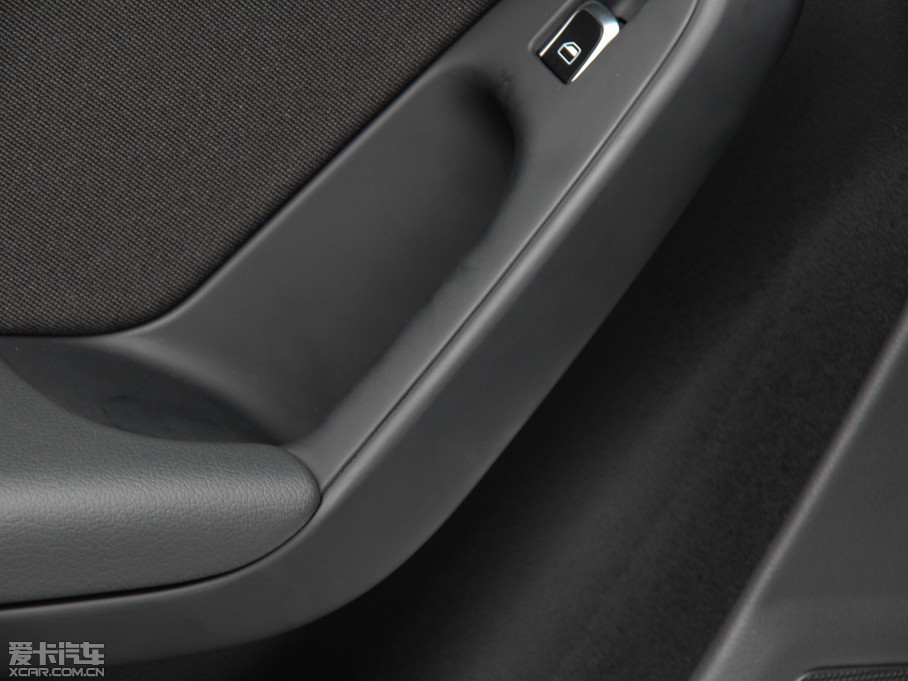 2015?yun)WA4L 30 TFSI Ԅ(dng)m