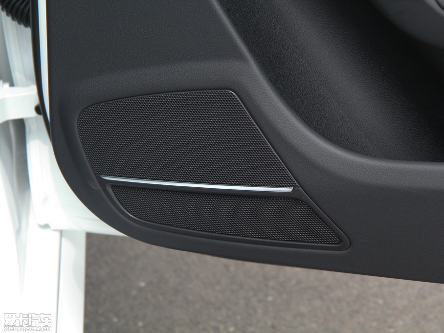 2015WA4L 30 TFSI Ԅm