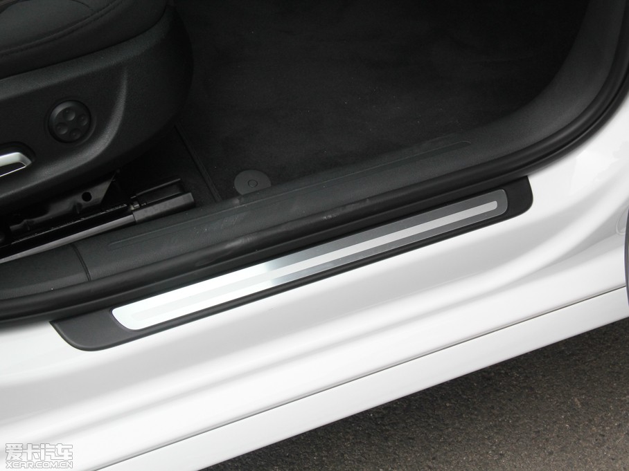 2015WA4L 30 TFSI Ԅm