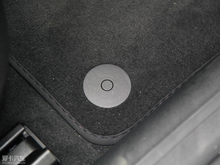 2015WA4L 30 TFSI Ԅm