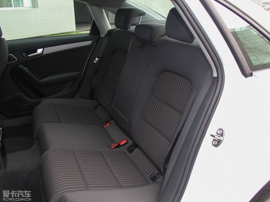 2015WA4L 30 TFSI Ԅm