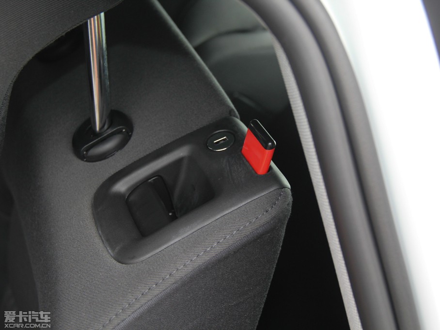 2015?yun)WA4L 30 TFSI Ԅ(dng)m