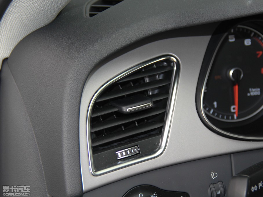 2015WA4L 30 TFSI Ԅm