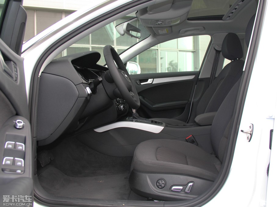 2015WA4L 30 TFSI Ԅm