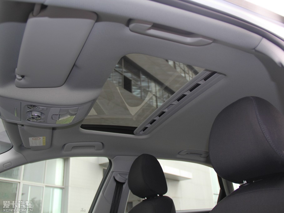 2015WA4L 30 TFSI Ԅm