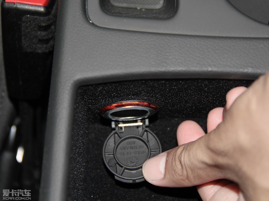 2015WA4L 30 TFSI Ԅm