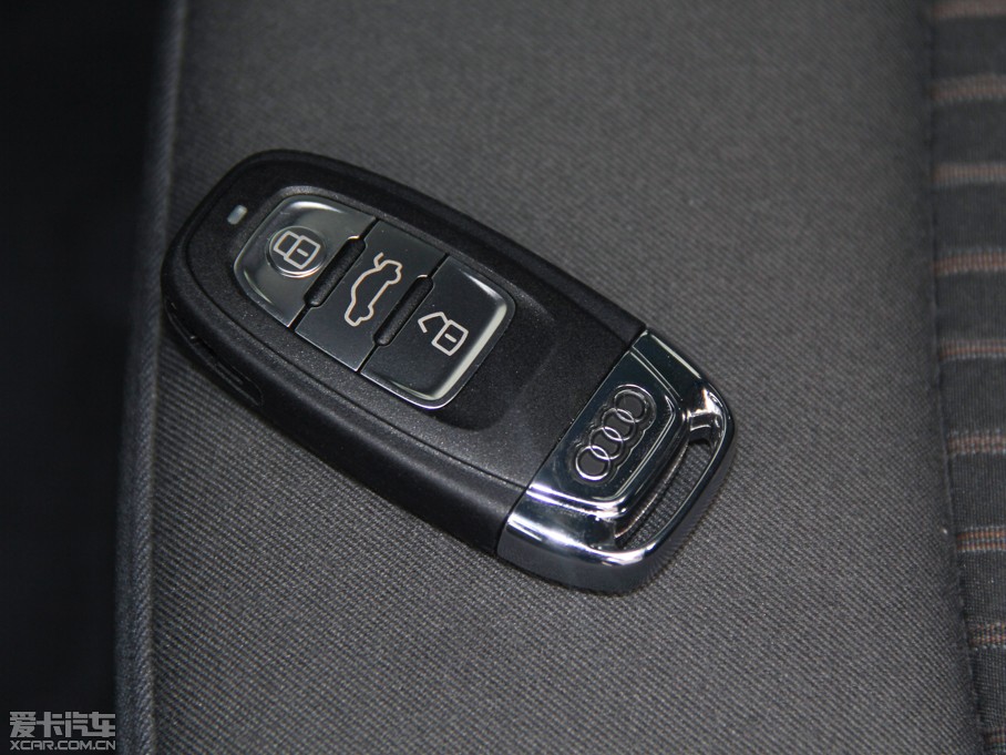 2015WA4L 30 TFSI Ԅm