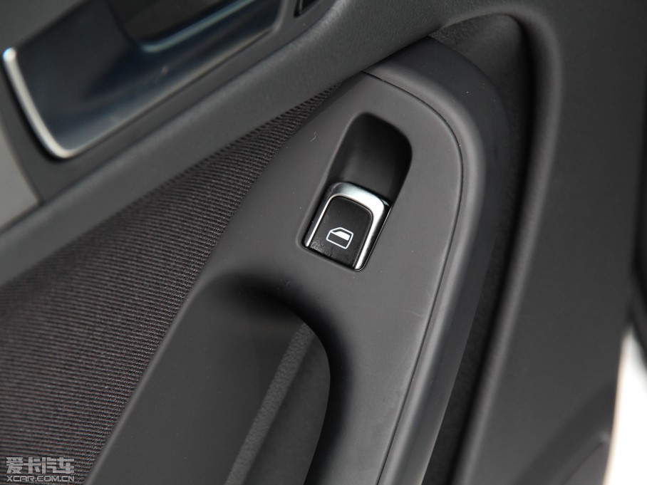 2015WA4L 30 TFSI Ԅm