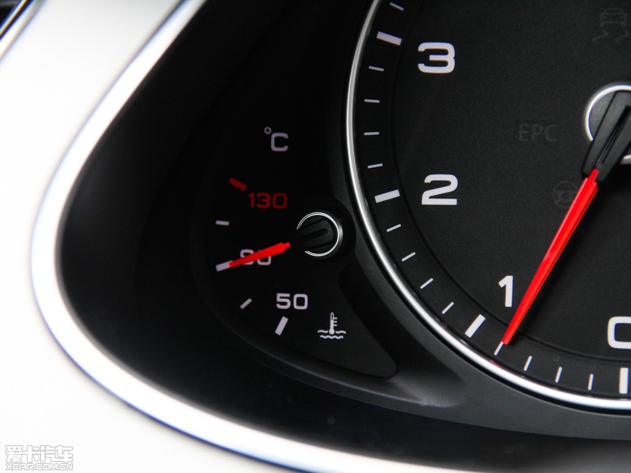 2015WA4L 30 TFSI Ԅm