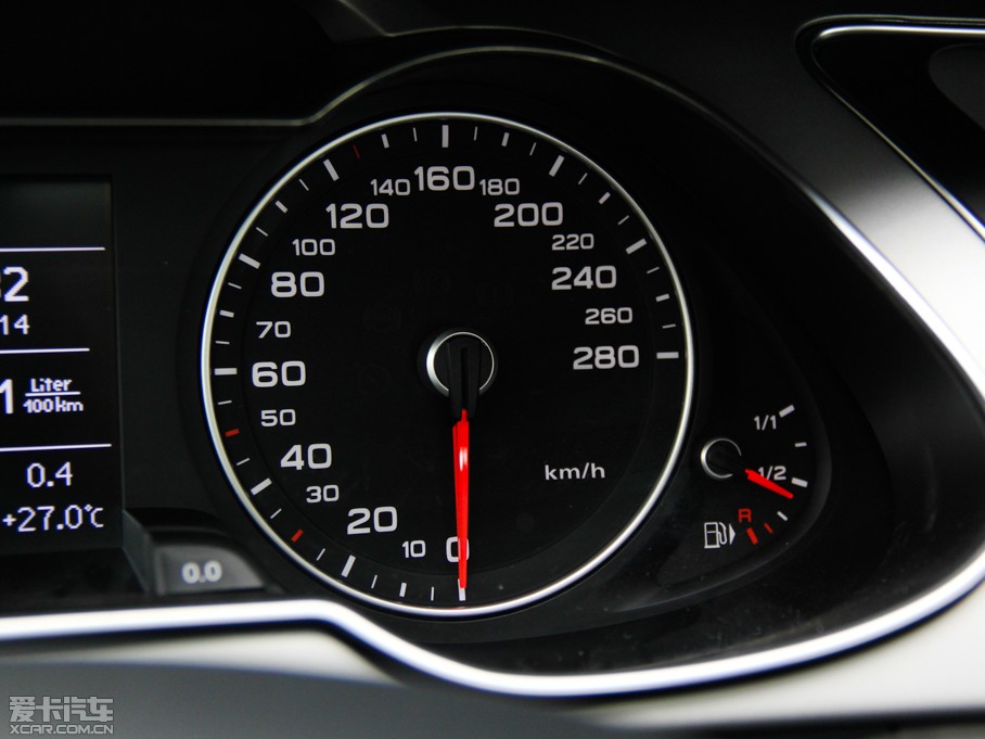 2015WA4L 30 TFSI Ԅm