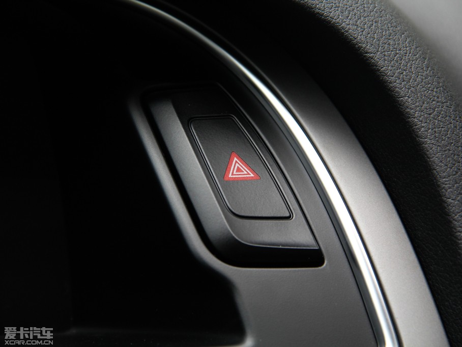 2015WA4L 30 TFSI Ԅm