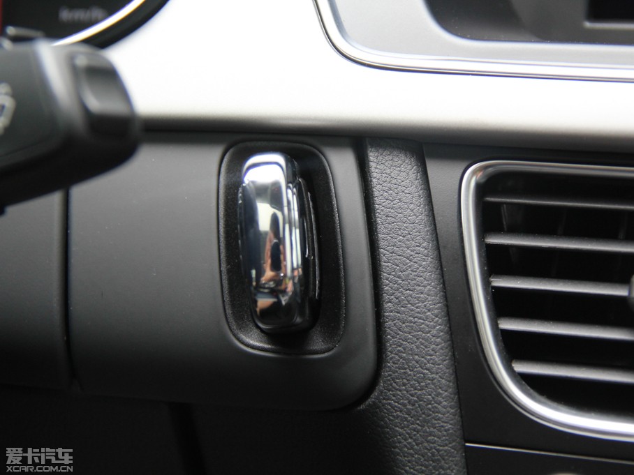 2015WA4L 30 TFSI Ԅm