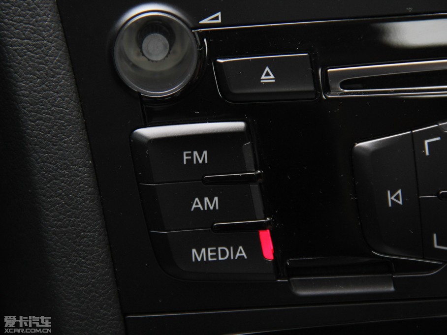 2015WA4L 30 TFSI Ԅm