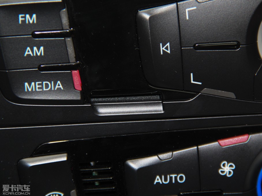 2015WA4L 30 TFSI Ԅm