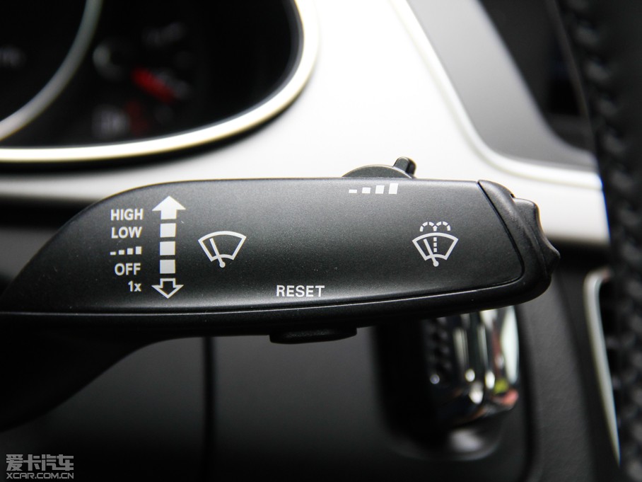 2015WA4L 30 TFSI Ԅm