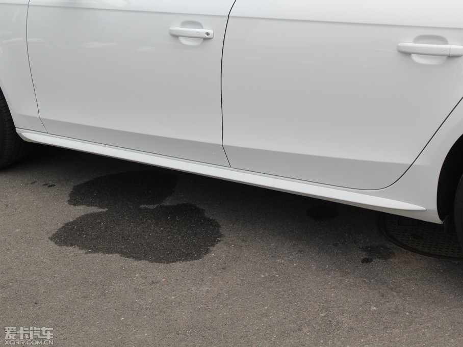 2015WA4L 35 TFSI ԄӼg