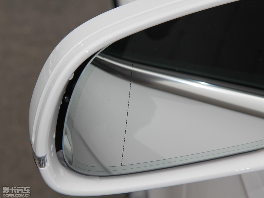 2015WA4L 35 TFSI ԄӼg