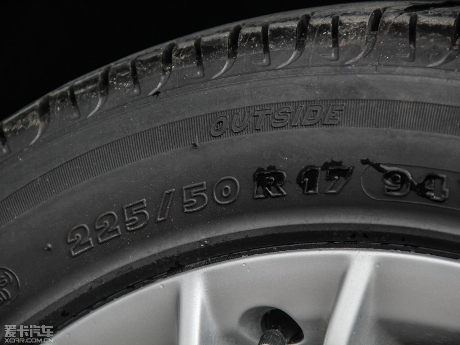 2015WA4L 35 TFSI ԄӼg