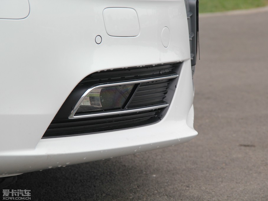 2015WA4L 35 TFSI ԄӼg