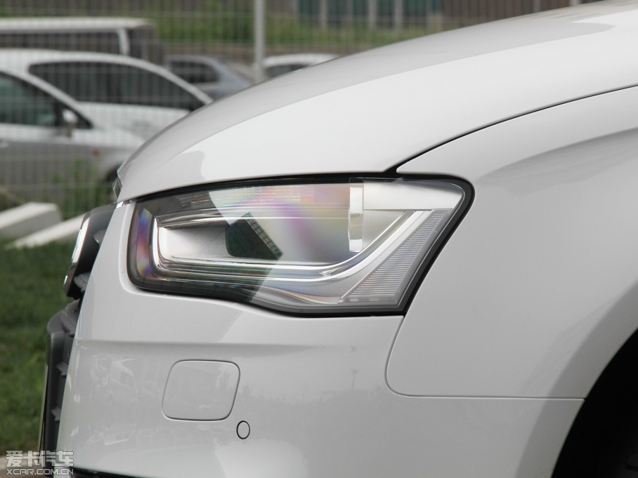 2015WA4L 35 TFSI ԄӼg