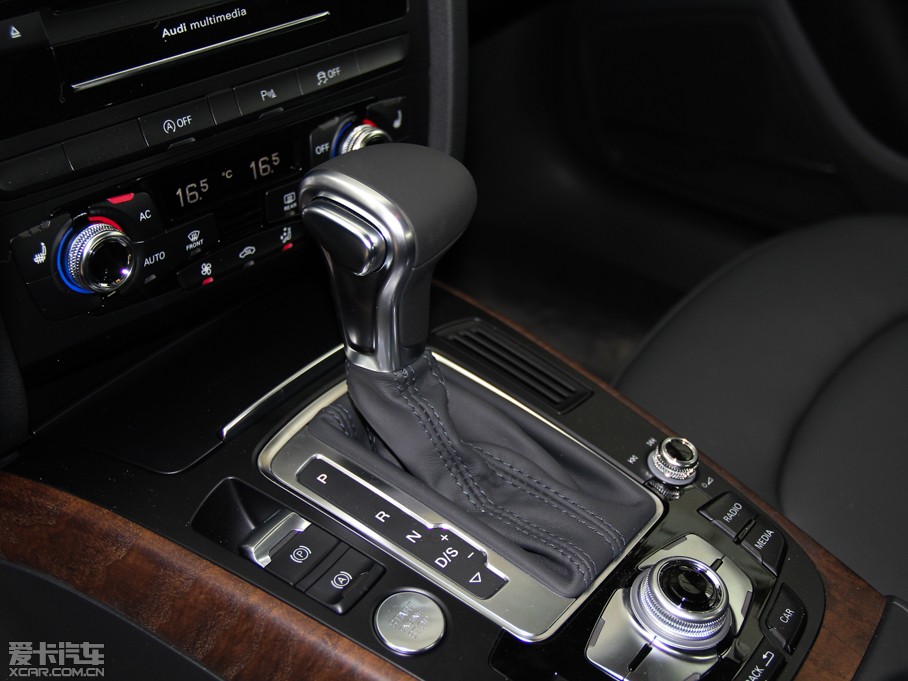 2015WA4L 35 TFSI ԄӼg