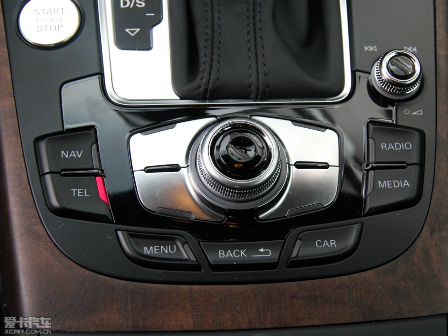 2015WA4L 35 TFSI ԄӼg