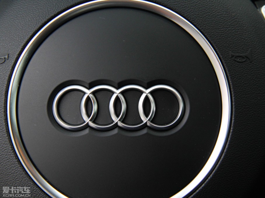 2015WA4L 35 TFSI ԄӼg