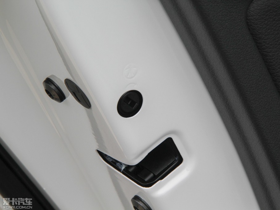 2015WA4L 35 TFSI ԄӼg