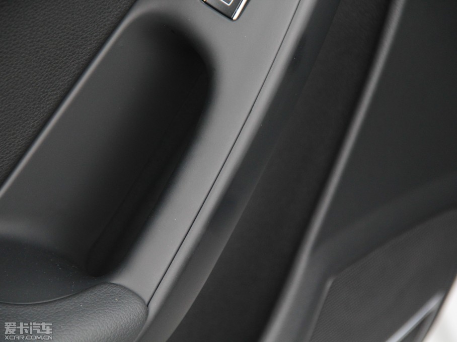 2015WA4L 35 TFSI ԄӼg