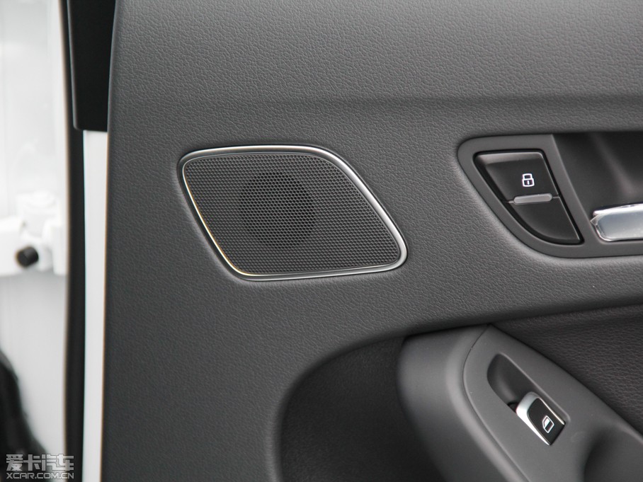 2015WA4L 35 TFSI ԄӼg