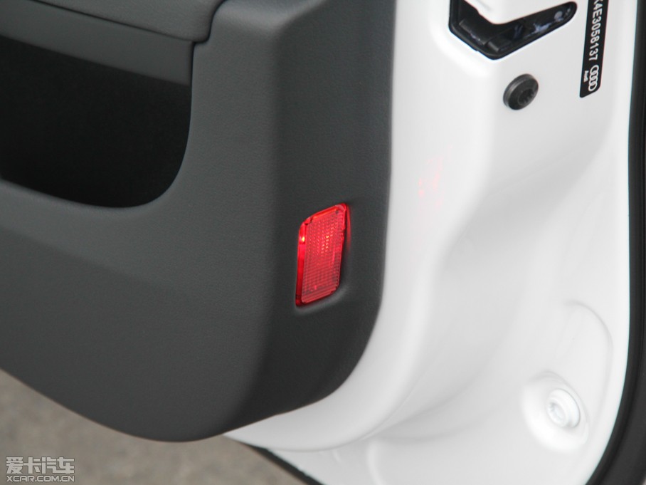 2015WA4L 35 TFSI ԄӼg