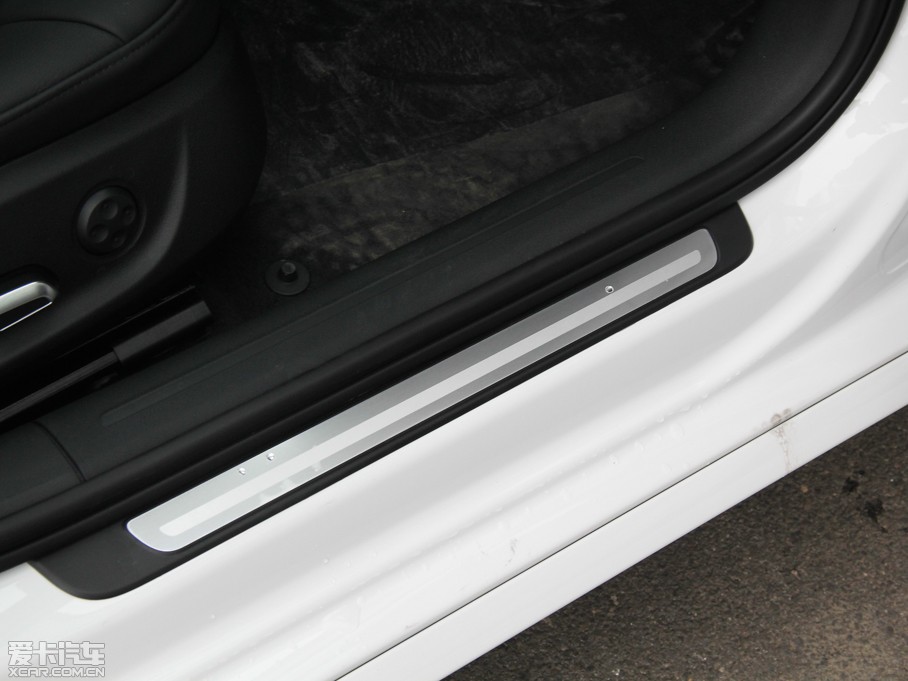 2015WA4L 35 TFSI ԄӼg