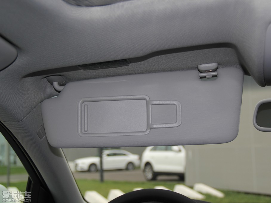 2015WA4L 35 TFSI ԄӼg