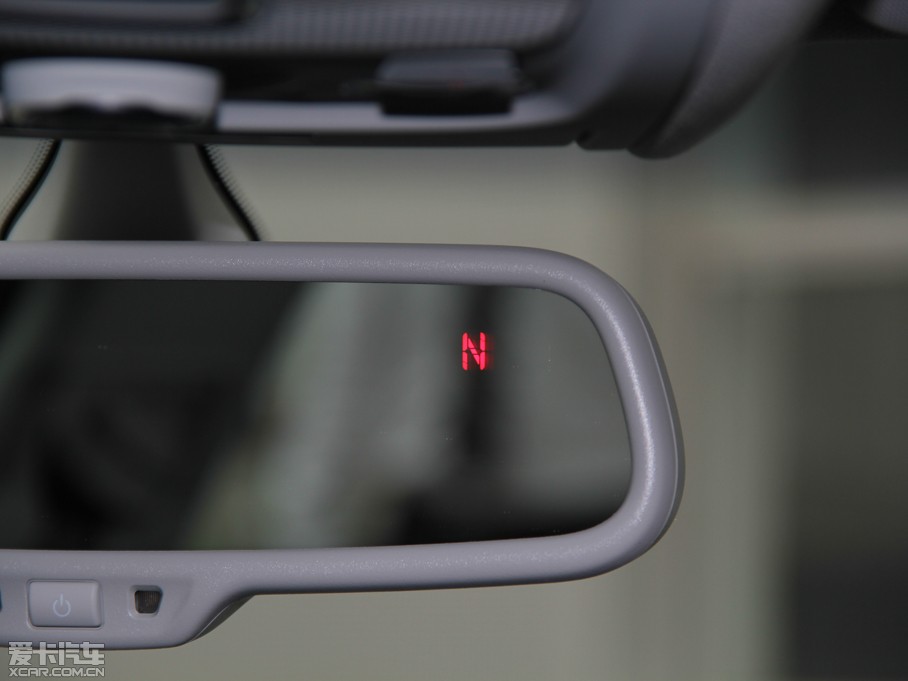 2015WA4L 35 TFSI ԄӼg