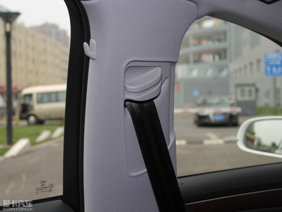 2015WA4L 35 TFSI ԄӼg