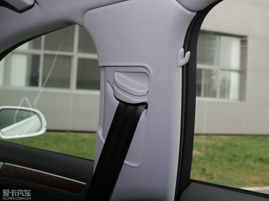 2015WA4L 35 TFSI ԄӼg