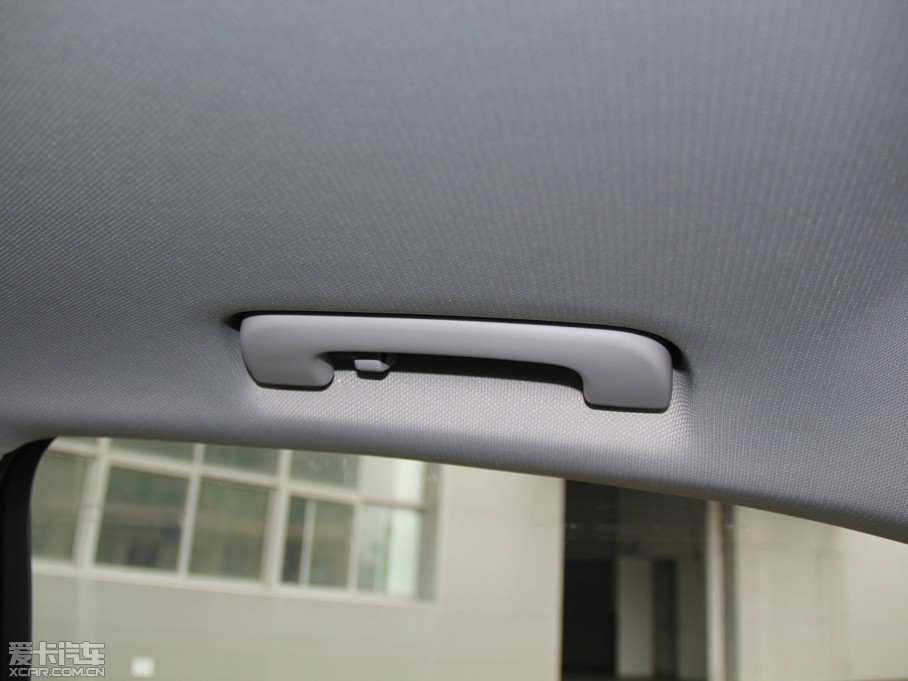 2015WA4L 35 TFSI ԄӼg