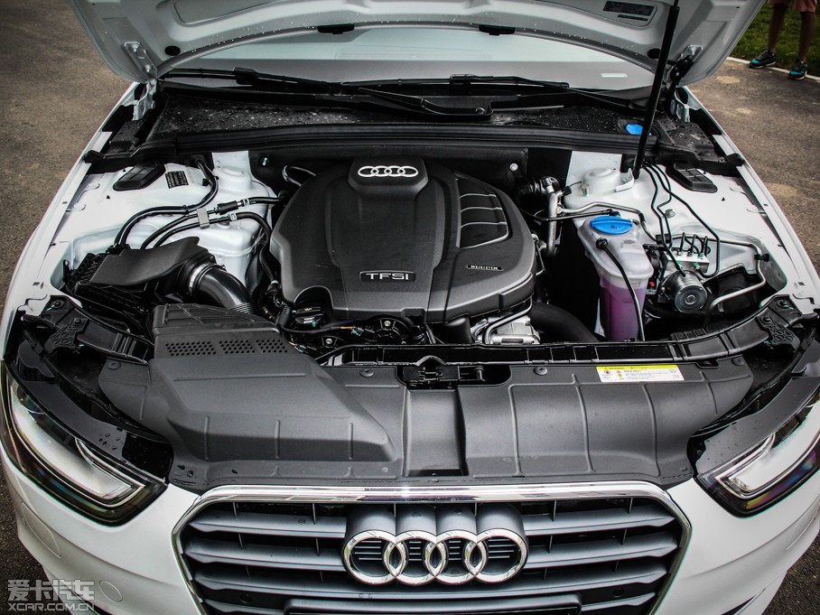 2015WA4L 35 TFSI ԄӼg