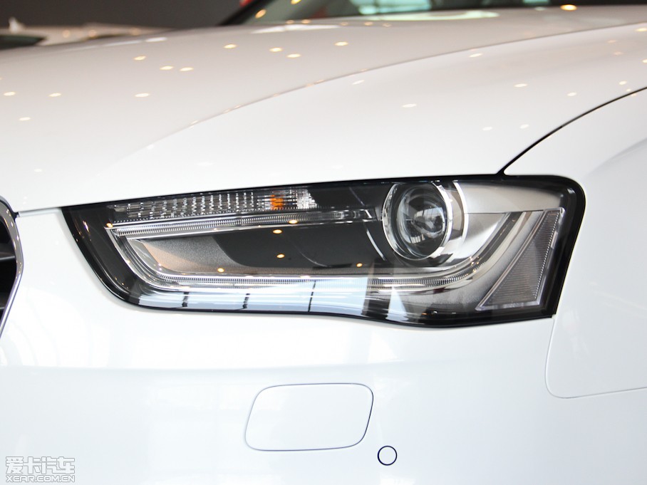 2015?yun)WA4L 35 TFSI Ԅ(dng)(bio)(zhn)