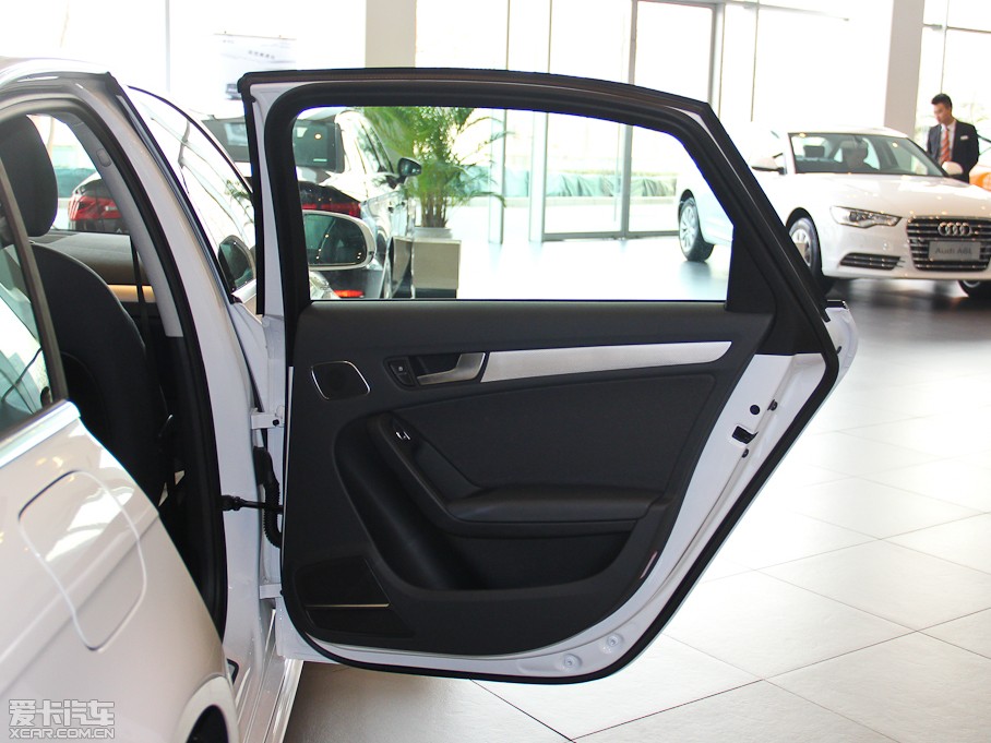 2015?yun)WA4L 35 TFSI Ԅ(dng)(bio)(zhn)