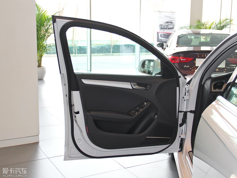 2015?yun)WA4L 35 TFSI Ԅ(dng)(bio)(zhn)