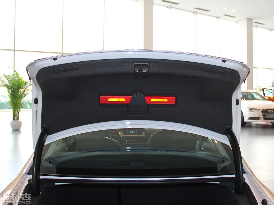 2015WA4L 35 TFSI ԄӘ˜