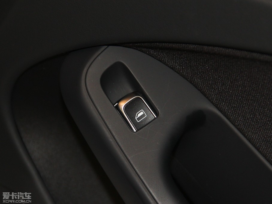 2015?yun)WA4L 35 TFSI Ԅ(dng)(bio)(zhn)