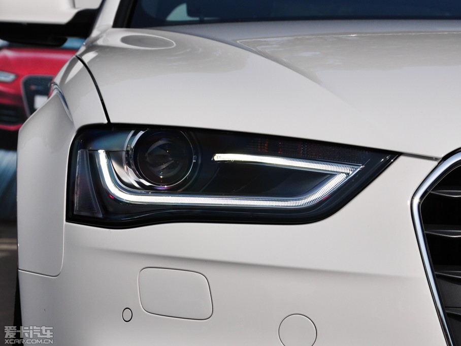 2015WA4L 35 TFSI Ԅm