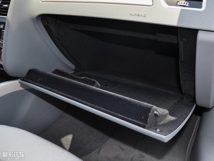 2015WA4L 30 TFSI քm