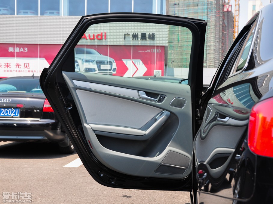 2015WA4L 30 TFSI քm