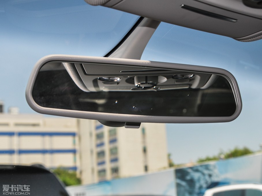 2015WA4L 30 TFSI քm