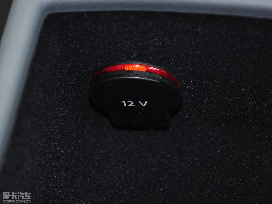 2015?yun)WA4L 30 TFSI ք(dng)m