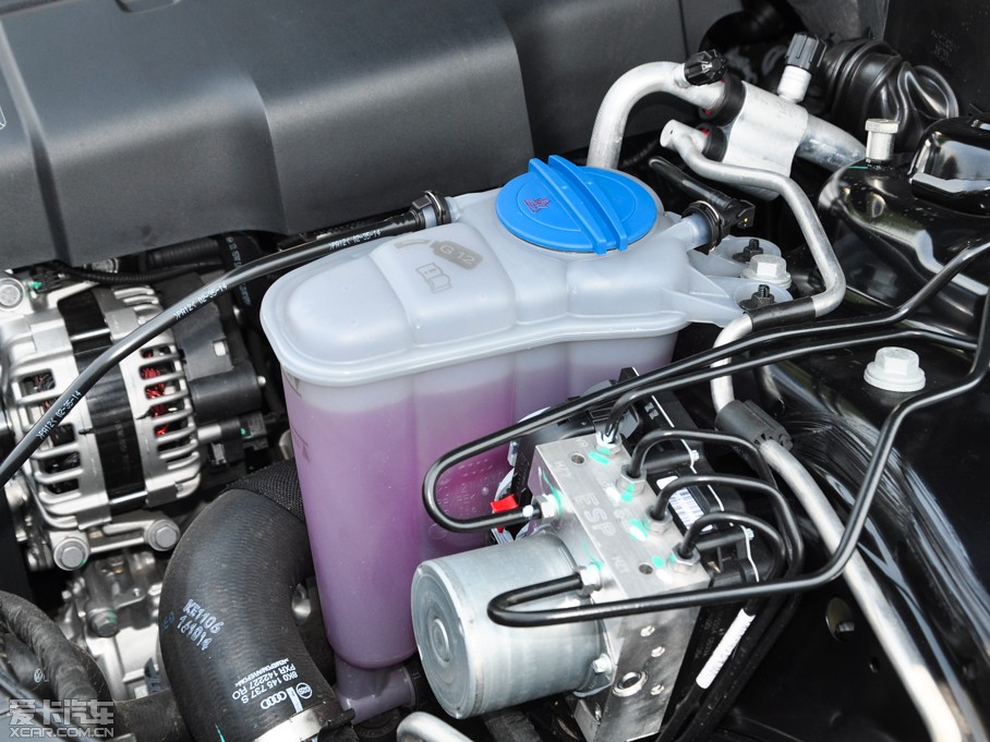 2015WA4L 30 TFSI քm