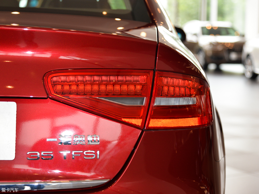 2015WA4L 35 TFSI 300fo